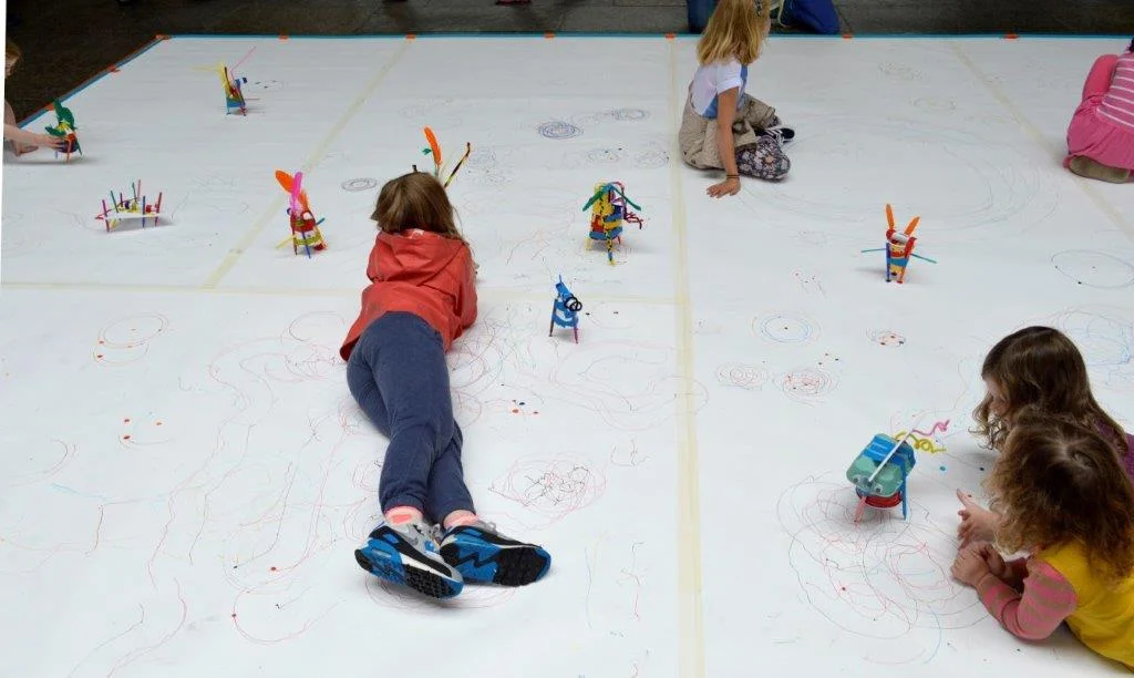 Kinetic Drawing - project photograph 13